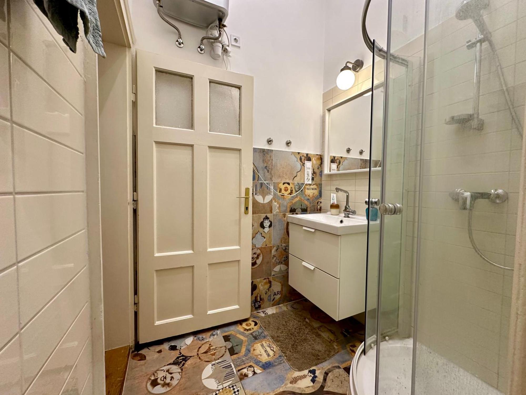 Cozy Studio Flat In The Heart Of بودابست المظهر الخارجي الصورة