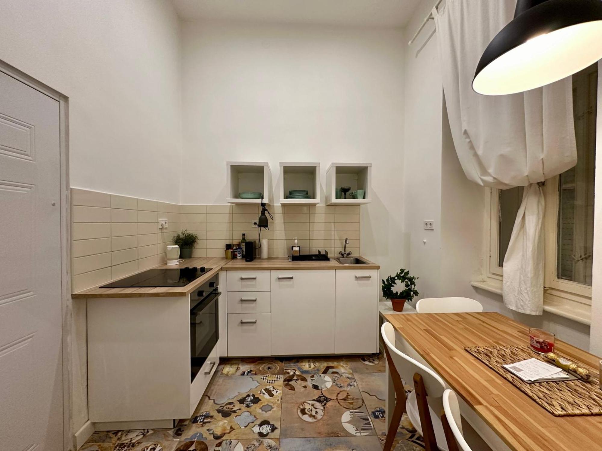 Cozy Studio Flat In The Heart Of بودابست المظهر الخارجي الصورة